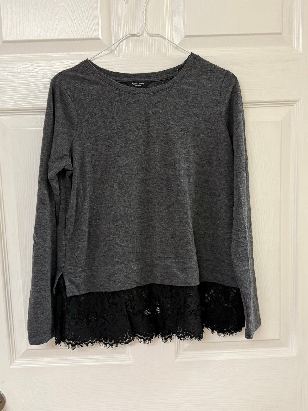 Simply Vera Vera Wang Gray Long Sleeve Top with Black Lace Hem | Size S